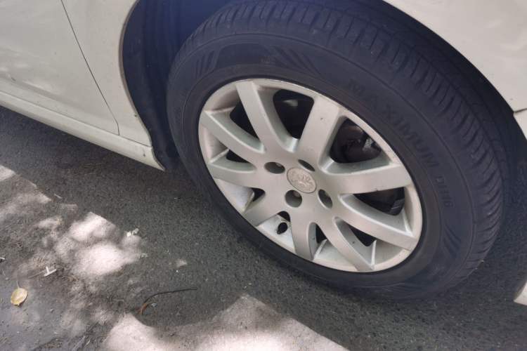Used Peugeot 308 2014 Enjoy Edition Classic 1.6L Manual YouShang Model Right Front Wheel Hub
