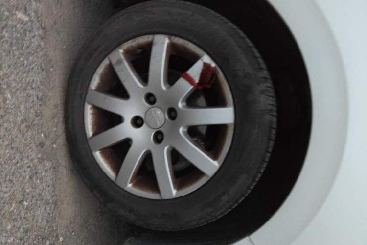 Used Peugeot 308 2014 Enjoy Edition Classic 1.6L Manual YouShang Model Right Front Wheel Hub
