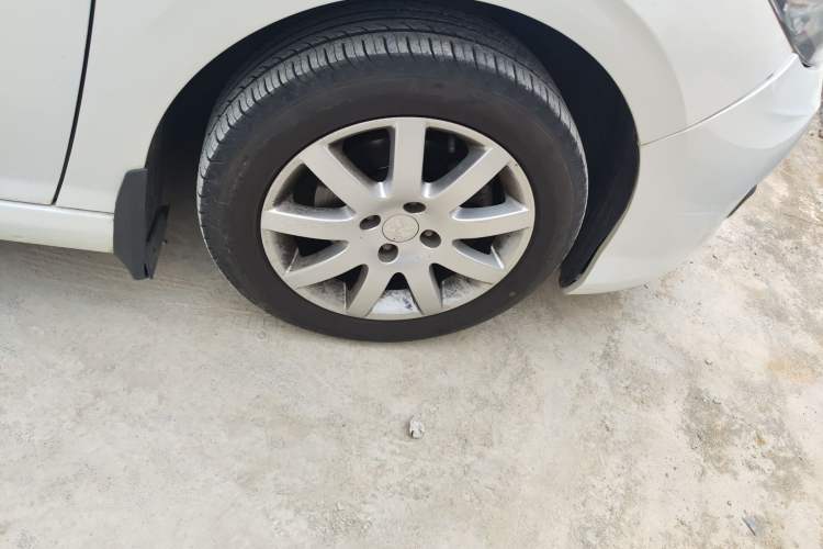 Used Peugeot 308 2014 Enjoy Edition Classic 1.6L Manual YouShang Model Right Front Wheel Hub