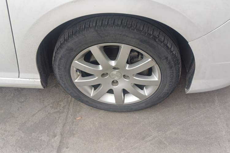 Used Peugeot 308 2014 Enjoy Edition Classic 1.6L Manual YouShang Model Right Front Wheel Hub