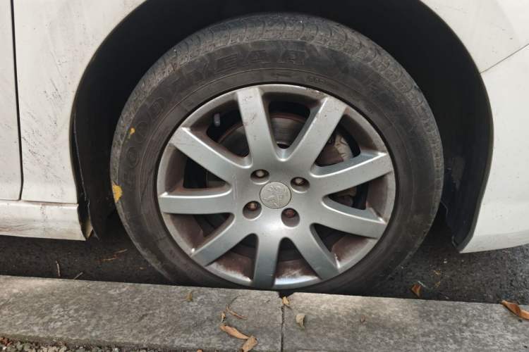 Used Peugeot 308 2014 Enjoy Edition Classic 1.6L Manual Fashion Model Right Front Wheel Hub