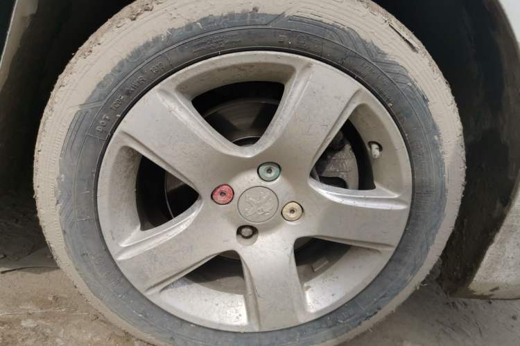 Used Peugeot 308 2014 Enjoy Edition Classic 1.6L Manual YouShang Model Right Front Wheel Hub