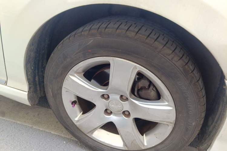 Used Peugeot 308 2014 Enjoy Edition Classic 1.6L Automatic Premium Model Right Front Wheel Hub
