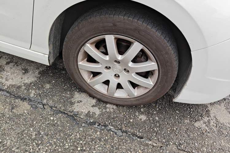 Used Peugeot 308 2014 Enjoy Edition Classic 1.6L Manual YouShang Model Right Front Wheel Hub