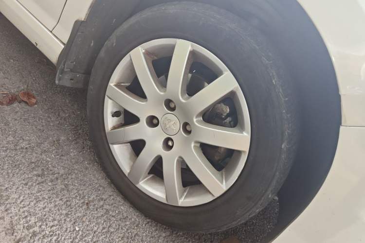 Used Peugeot 308 2014 Enjoy Edition Classic 1.6L Manual Fashion Model Right Front Wheel Hub