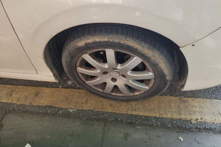 Used Peugeot 308 2014 Enjoy Edition Classic 1.6L Manual YouShang Model Right Front Wheel Hub
