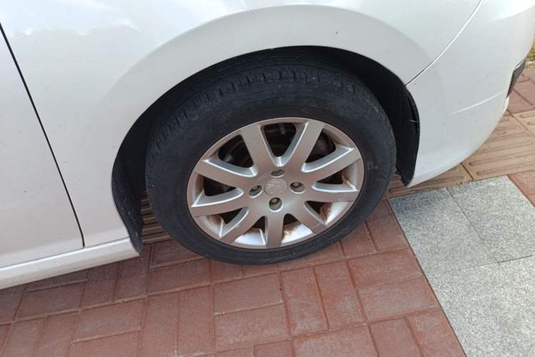 Used Peugeot 308 2014 Enjoy Edition Classic 1.6L Manual YouShang Model Right Front Wheel Hub
