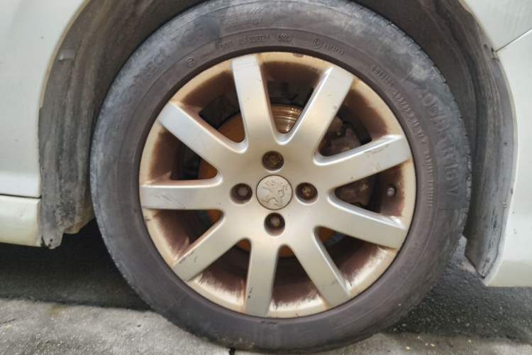 Used Peugeot 308 2014 Enjoy Edition Classic 1.6L Automatic Premium Model Right Front Wheel Hub