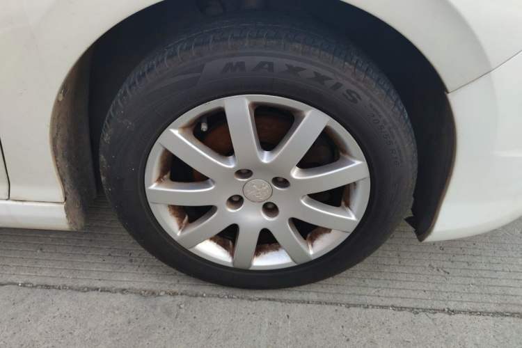 Used Peugeot 308 2014 Enjoy Edition Classic 1.6L Manual YouShang Model Right Front Wheel Hub