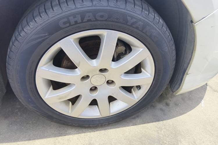 Used Peugeot 308 2014 Enjoy Edition Classic 1.6L Automatic Premium Model Right Front Wheel Hub
