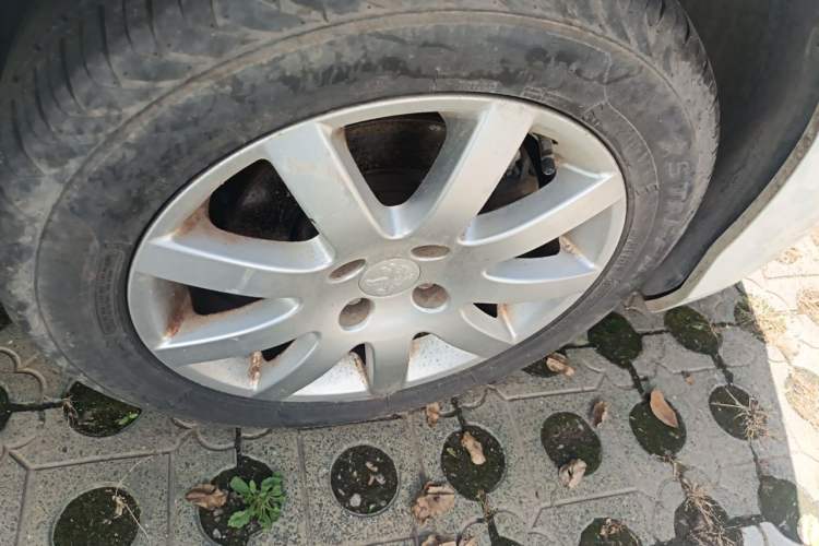 Used Peugeot 308 2014 Enjoy Edition Classic 1.6L Manual Fashion Model Right Front Wheel Hub