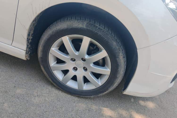 Used Peugeot 308 2014 Enjoy Edition Classic 1.6L Manual YouShang Model Right Front Wheel Hub