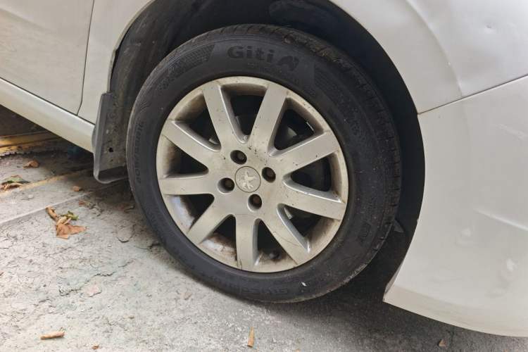 Used Peugeot 308 2014 Enjoy Edition Classic 1.6L Automatic Premium Model Right Front Wheel Hub