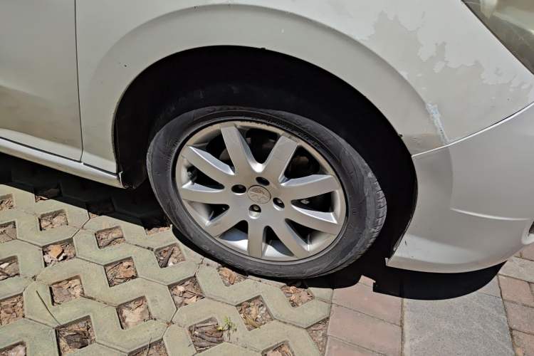 Used Peugeot 308 2014 Enjoy Edition Classic 1.6L Manual YouShang Model Right Front Wheel Hub