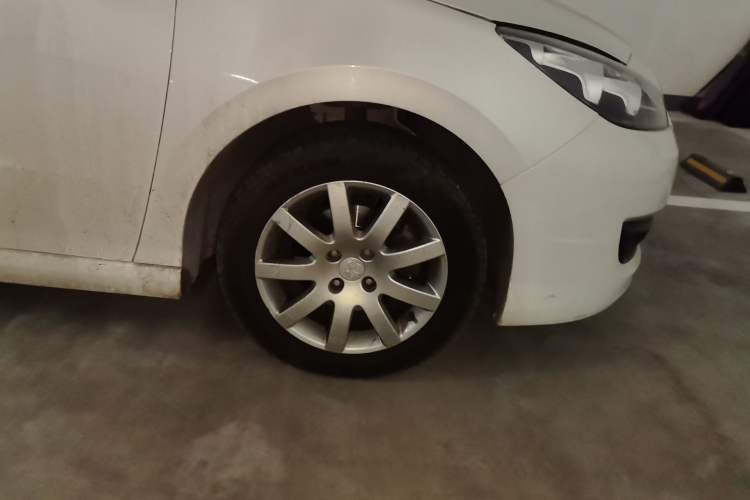 Used Peugeot 308 2014 Enjoy Edition Classic 1.6L Manual YouShang Model Right Front Wheel Hub