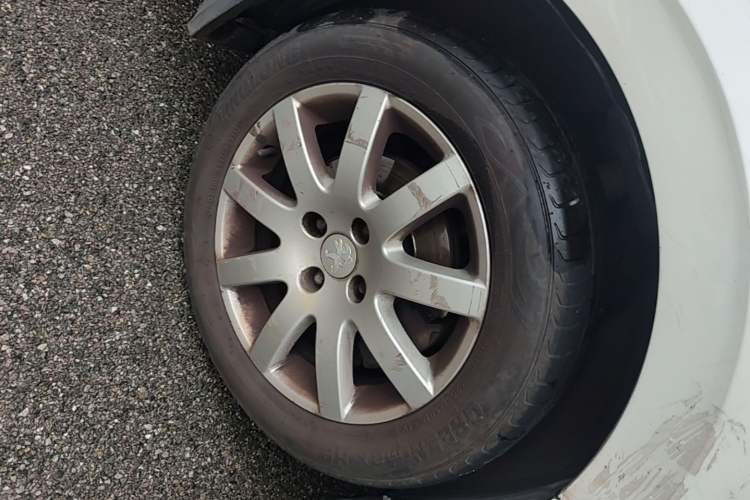 Used Peugeot 308 2014 Enjoy Edition Classic 1.6L Automatic Premium Model Right Front Wheel Hub
