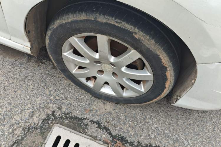 Used Peugeot 308 2014 Enjoy Edition Classic 1.6L Automatic Premium Model Right Front Wheel Hub