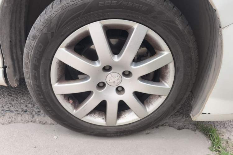 Used Peugeot 308 2014 Enjoyment Edition Classic 1.6L Automatic Fashion Model Right Front Wheel Hub