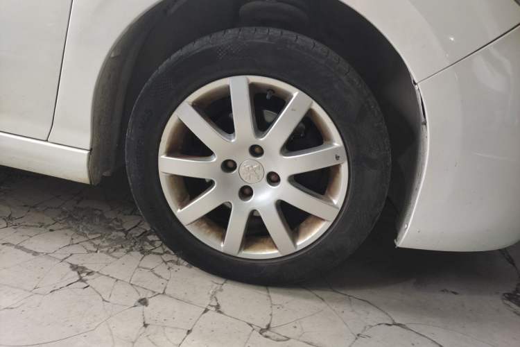 Used Peugeot 308 2014 Enjoy Edition Classic 1.6L Automatic Premium Model Right Front Wheel Hub