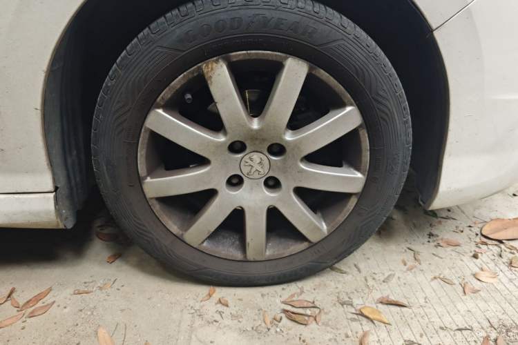 Used Peugeot 308 2014 Enjoy Edition Classic 1.6L Manual YouShang Model Right Front Wheel Hub