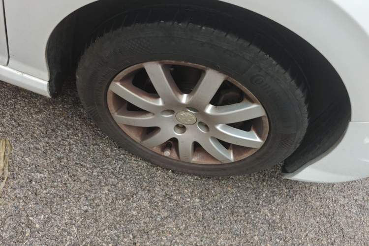 Used Peugeot 308 2014 Enjoyment Edition Classic 1.6L Automatic Fashion Model Right Front Wheel Hub