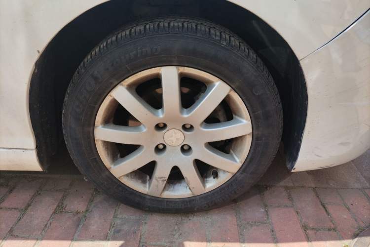 Used Peugeot 308 2014 Enjoy Edition Classic 1.6L Manual YouShang Model Right Front Wheel Hub