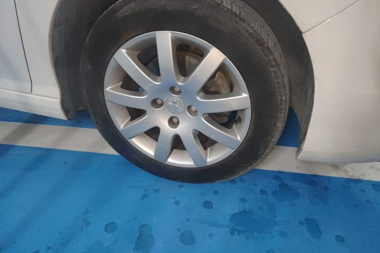 Used Peugeot 308 2014 Enjoy Edition Classic 1.6L Manual YouShang Model Right Front Wheel Hub