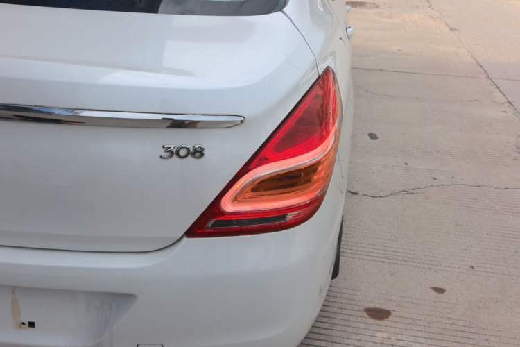Used Peugeot 308 2014 Enjoyment Edition Classic 1.6L Automatic Fashion Model Right Rear Taillight