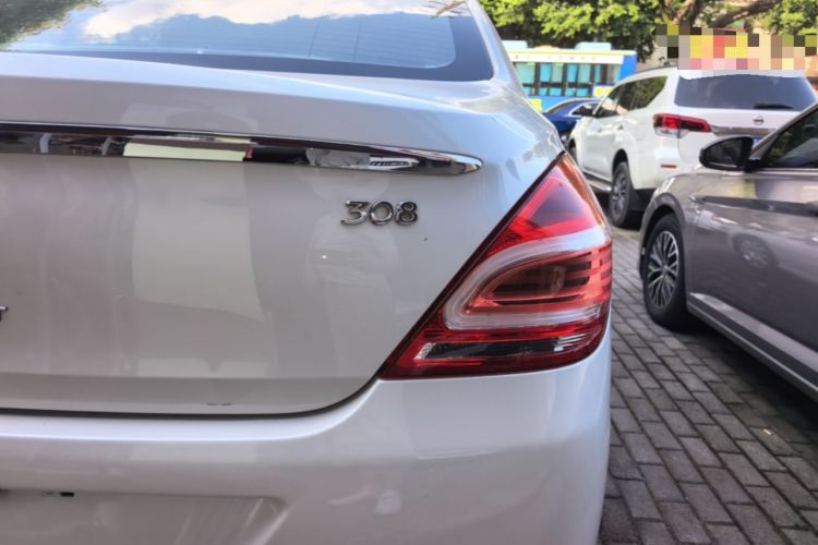 Used Peugeot 308 2014 Enjoyment Edition Classic 1.6L Automatic Fashion Model Right Rear Taillight