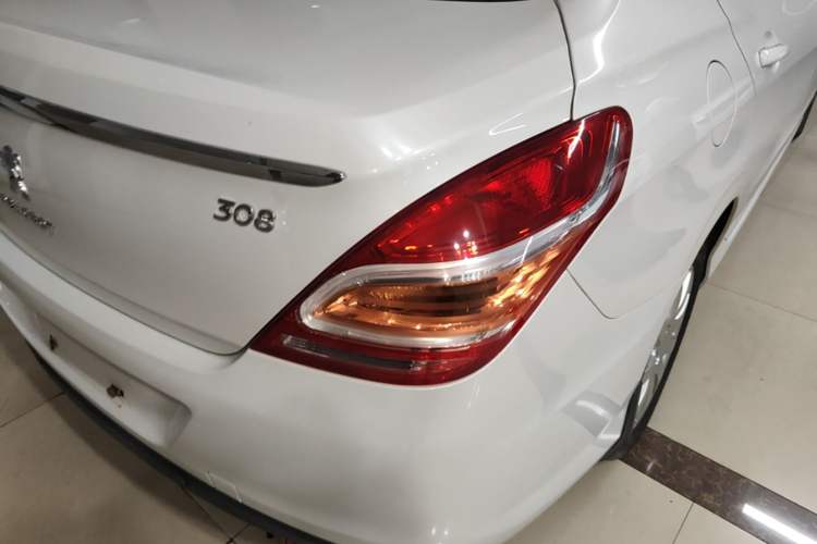Used Peugeot 308 2014 Enjoy Edition Classic 1.6L Automatic Premium Model Right Rear Taillight