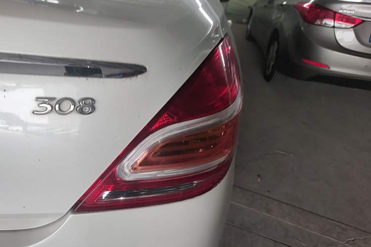 Used Peugeot 308 2014 Enjoy Edition Classic 1.6L Manual YouShang Model Right Rear Taillight