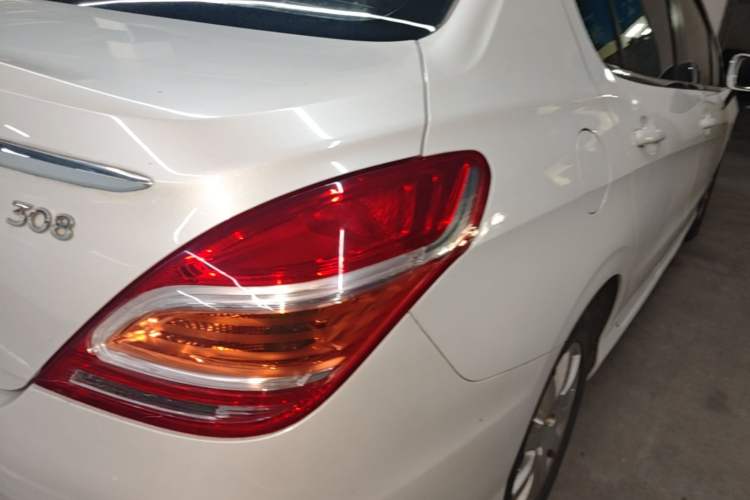 Used Peugeot 308 2014 Enjoy Edition Classic 1.6L Manual YouShang Model Right Rear Taillight