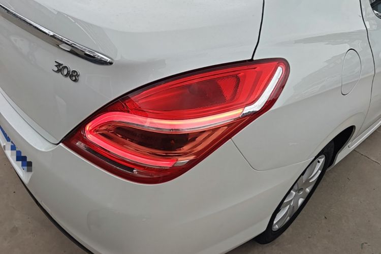 Used Peugeot 308 2014 Enjoy Edition Classic 1.6L Manual YouShang Model Right Rear Taillight
