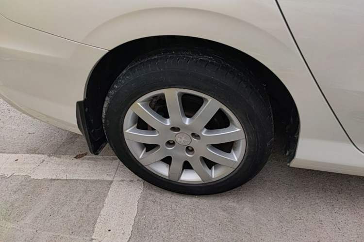 Used Peugeot 308 2014 Enjoy Edition Classic 1.6L Manual YouShang Model Right Rear Wheel Hub