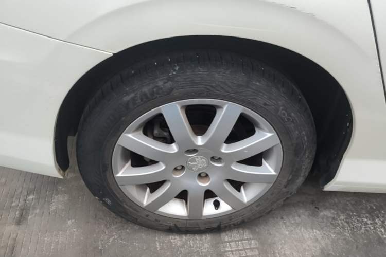 Used Peugeot 308 2014 Enjoy Edition Classic 1.6L Manual YouShang Model Right Rear Wheel Hub