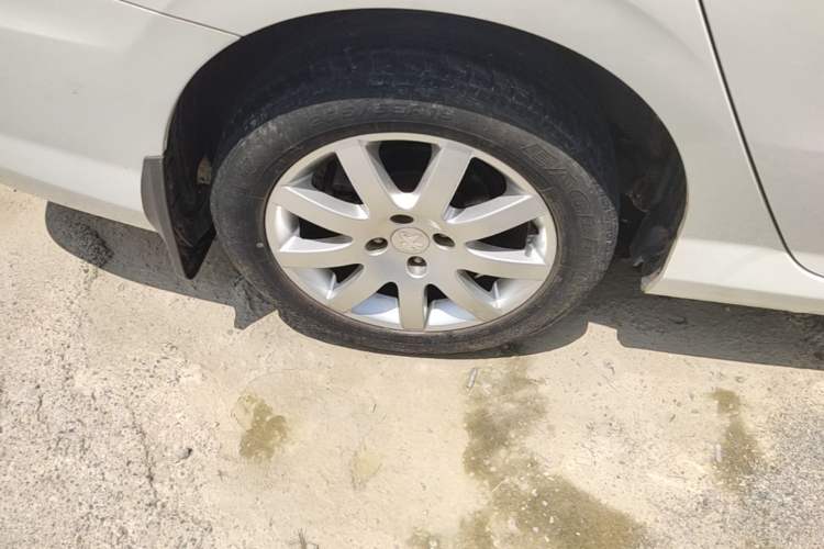 Used Peugeot 308 2014 Enjoy Edition Classic 1.6L Manual YouShang Model Right Rear Wheel Hub