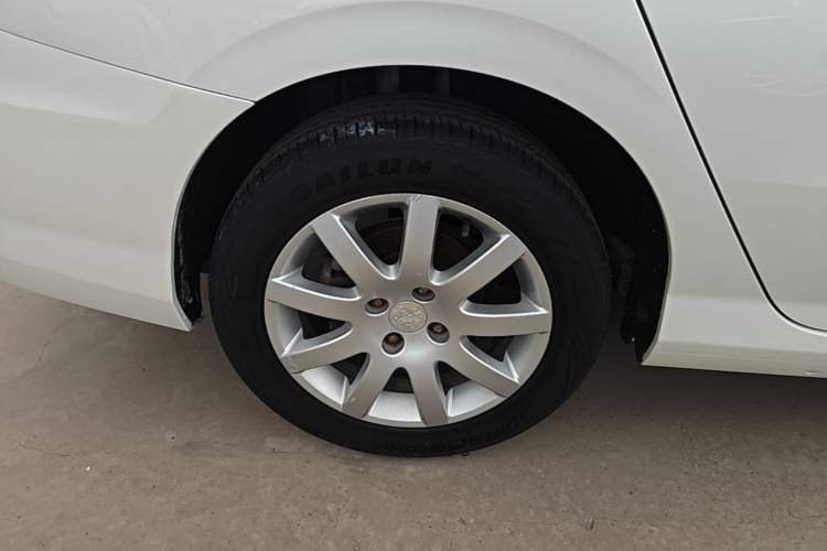Used Peugeot 308 2014 Enjoy Edition Classic 1.6L Manual YouShang Model Right Rear Wheel Hub