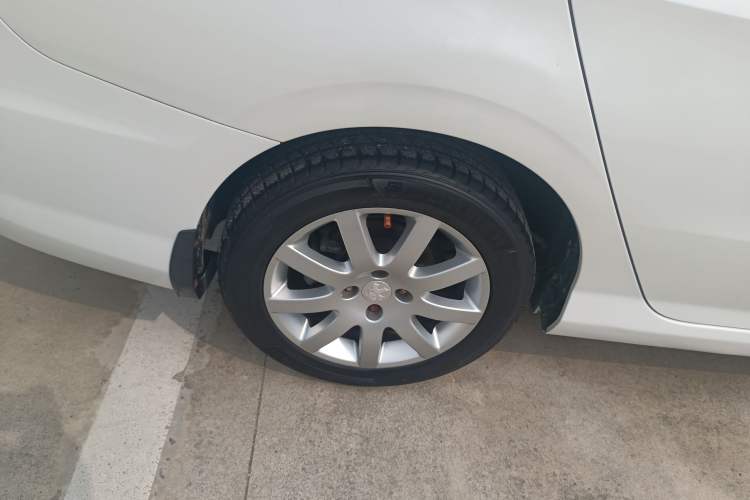 Used Peugeot 308 2014 Enjoy Edition Classic 1.6L Manual YouShang Model Right Rear Wheel Hub