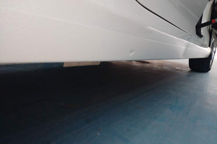Used Peugeot 308 2014 Enjoyment Edition Classic 1.6L Automatic Fashion Model Right Side Sill