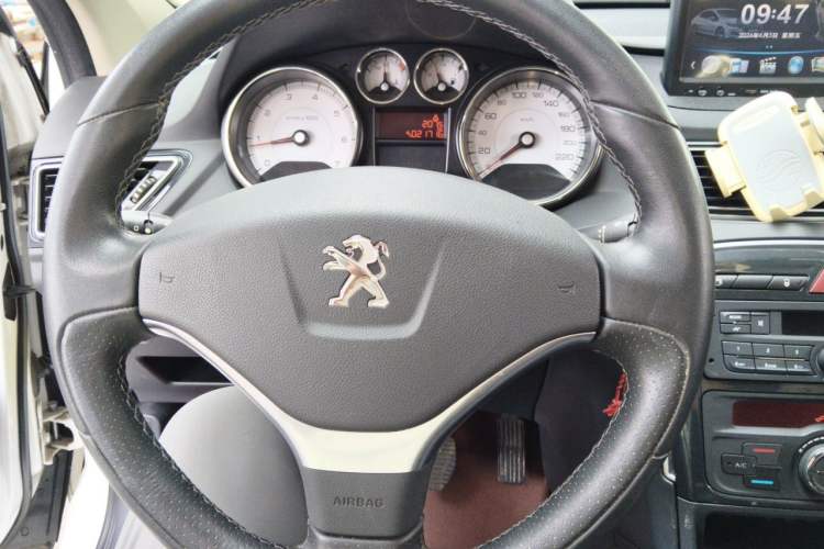 Used Peugeot 308 2014 Enjoy Edition Classic 1.6L Manual Fashion Model Steering Wheel