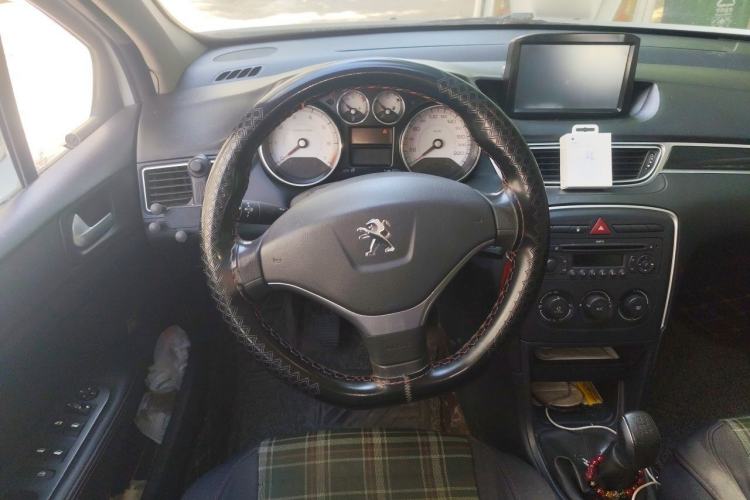 Used Peugeot 308 2014 Enjoy Edition Classic 1.6L Manual YouShang Model Steering Wheel