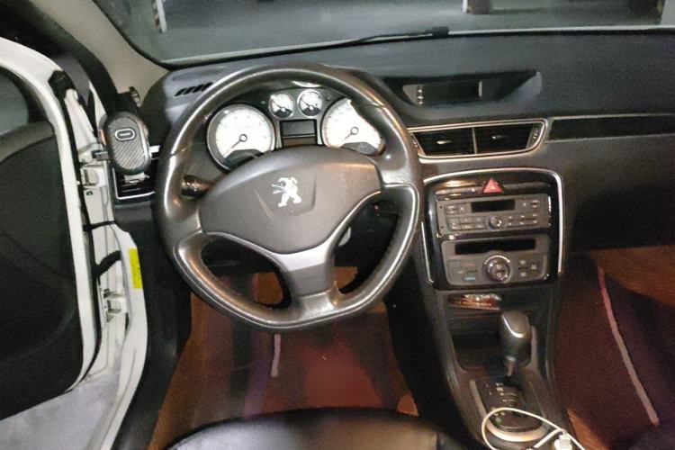 Used Peugeot 308 2014 Enjoy Edition Classic 1.6L Automatic Premium Model Steering Wheel