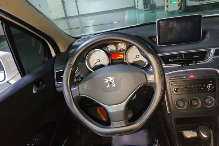 Used Peugeot 308 2014 Enjoy Edition Classic 1.6L Automatic Premium Model Steering Wheel