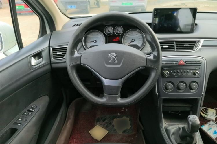 Used Peugeot 308 2014 Enjoy Edition Classic 1.6L Manual YouShang Model Steering Wheel