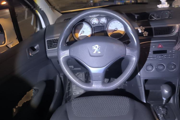Used Peugeot 308 2014 Enjoy Edition Classic 1.6L Automatic Premium Model Steering Wheel
