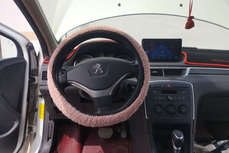 Used Peugeot 308 2014 Enjoy Edition Classic 1.6L Automatic Premium Model Steering Wheel