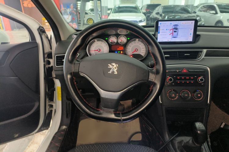 Used Peugeot 308 2014 Enjoy Edition Classic 1.6L Manual YouShang Model Steering Wheel
