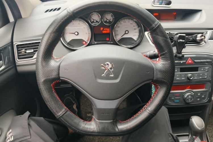 Used Peugeot 308 2014 Enjoyment Edition Classic 1.6L Automatic Fashion Model Steering Wheel