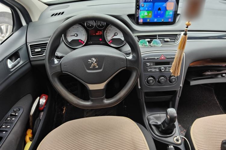 Used Peugeot 308 2014 Enjoy Edition Classic 1.6L Manual YouShang Model Steering Wheel