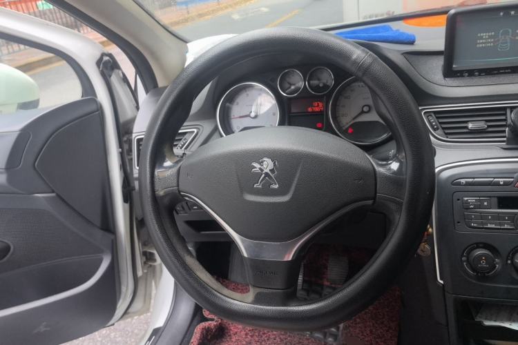 Used Peugeot 308 2014 Enjoy Edition Classic 1.6L Manual YouShang Model Steering Wheel